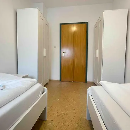 Sad252 Geraeumig Eingerichtete Monteurwohnung Schwandorf