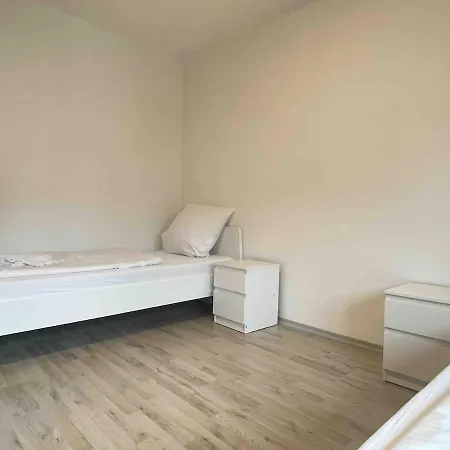 Daire Sad252 Geraeumig Eingerichtete Monteurwohnung Schwandorf in Bayern